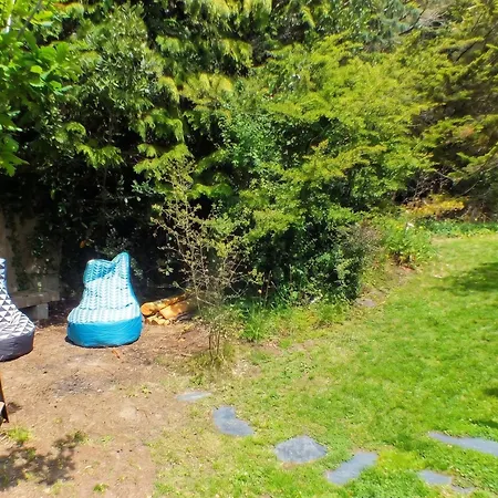 Charmante Maison Familiale Avec Jardin à *